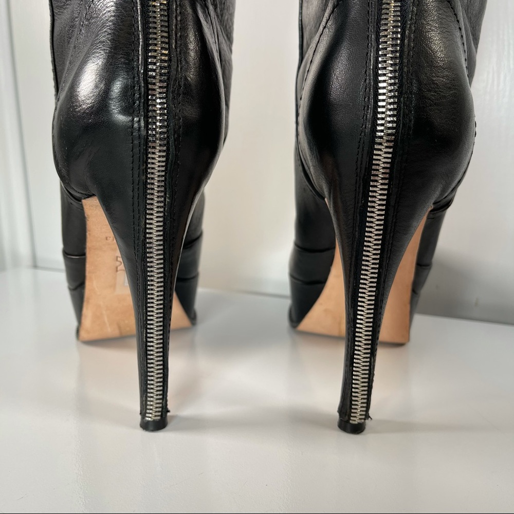 Dolce Vita Back Zipper High Heel Boots - Picture 11 of 16
